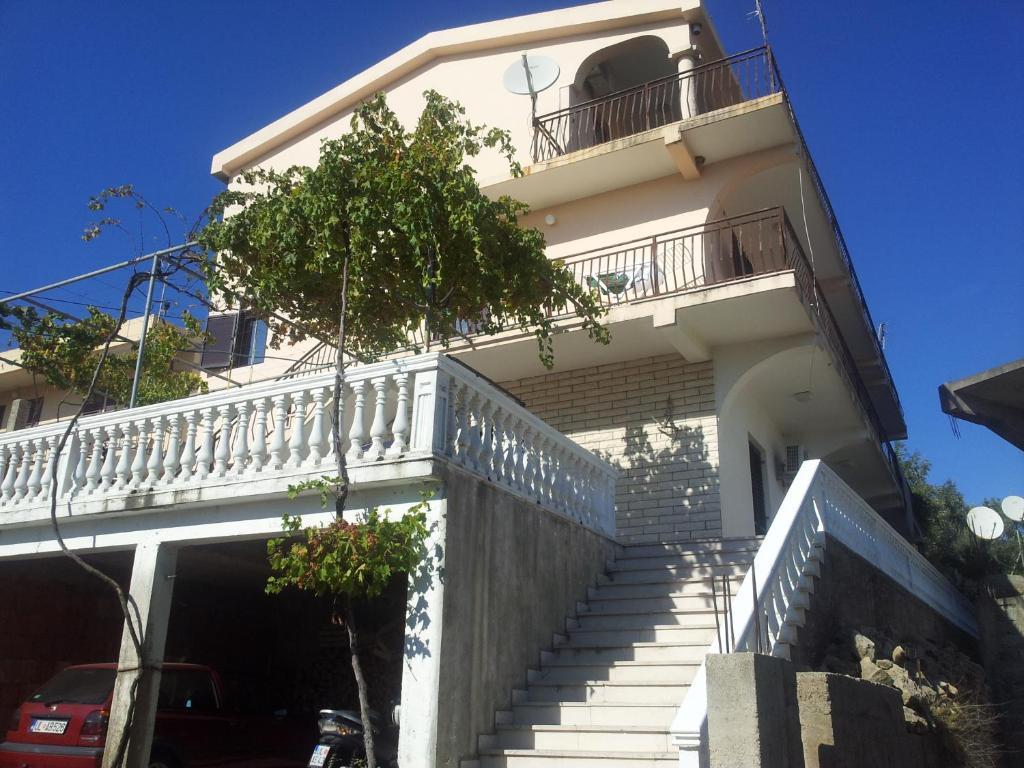 Apartments Tara Ulcinj Exteriör bild