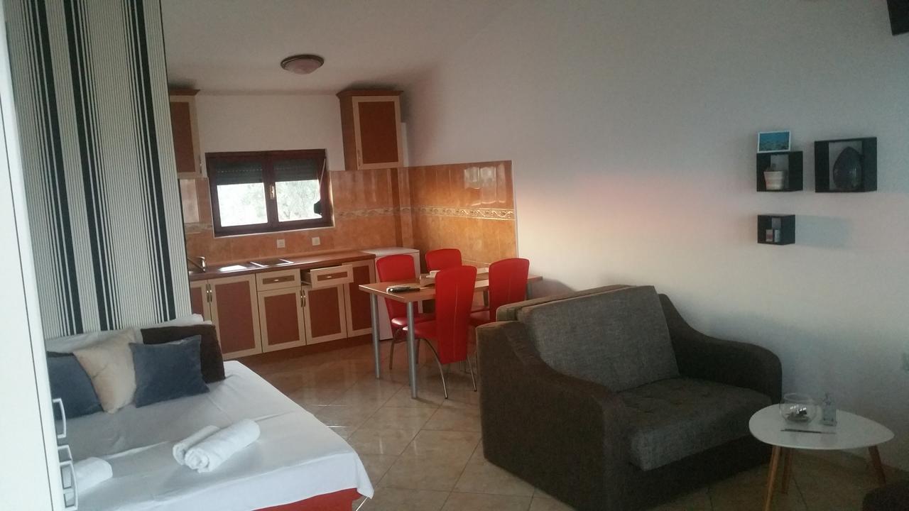 Apartments Tara Ulcinj Exteriör bild